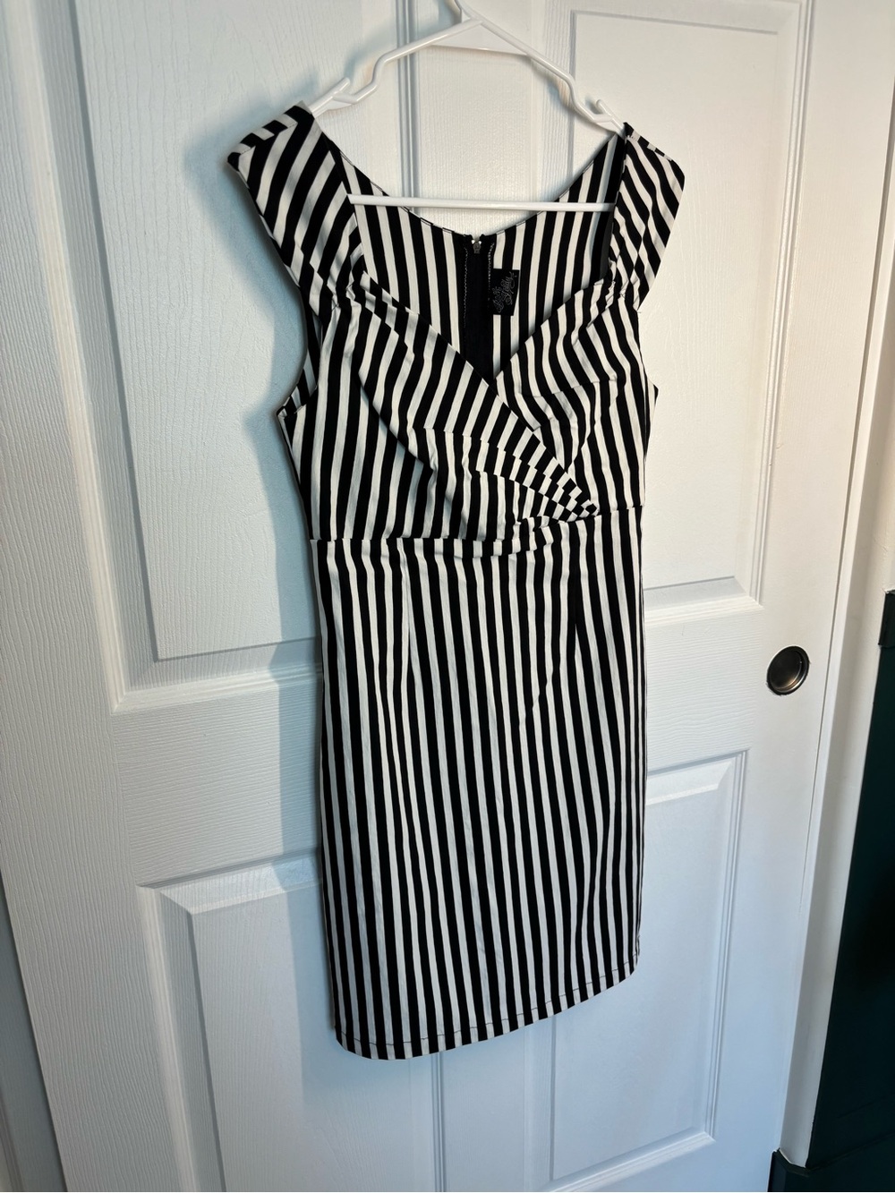 Rock Steady Black White Striped Sheath Wiggle Pinup Dress Size L - Picture 2 of 10